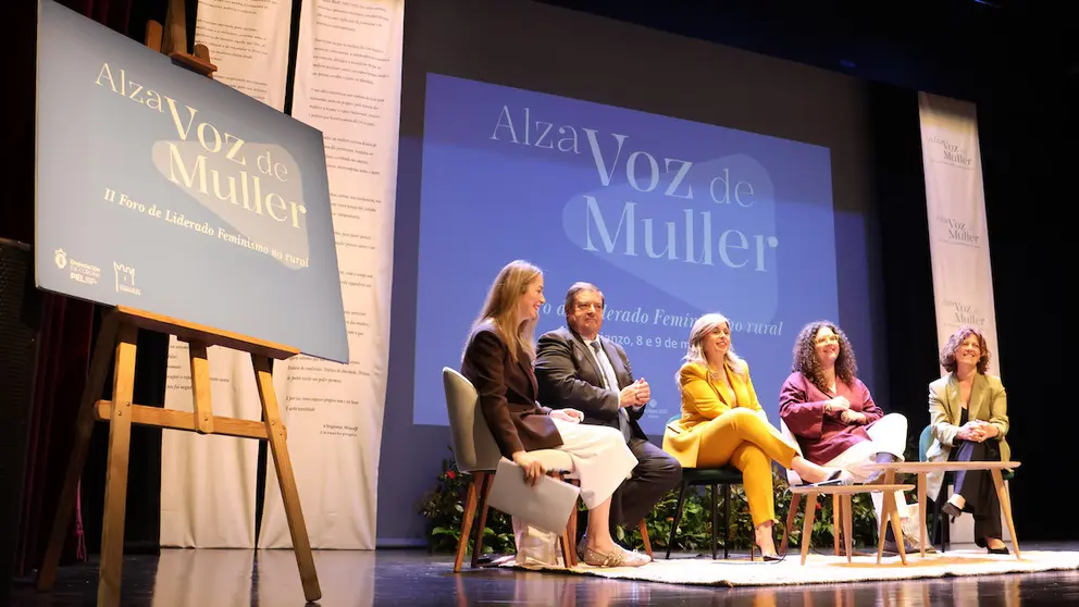 AlzaVozMuller_SesionInagural2.jpg 8