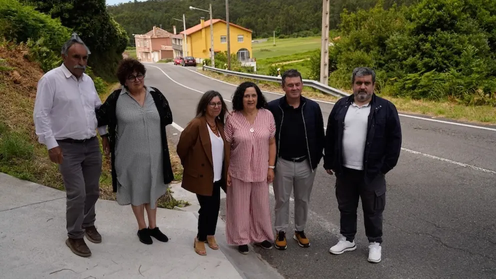 Visita institucional para anunciar a senda de Corme Aldea
