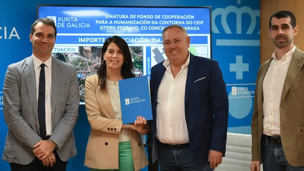 A conselleira de Vivenda e Planificaci&oacute;n de Infraestruturas, Mar&iacute;a Mart&iacute;nez Allegue, asina co alcalde da Laracha, Jos&eacute; Manuel L&oacute;pez Varela, o convenio para o acceso deste municipio ao Fondo de cooperaci&oacute;n para o apoio ao financiamento de actuaci&oacute;ns de rehabilitaci&oacute;n e conservaci&oacute;n do patrimonio constru&iacute;do en concellos de menos de 50.000 habitantes.