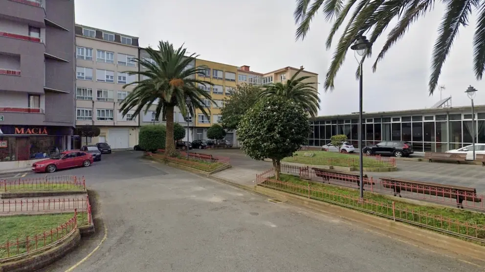 Praza de Vigo de Carballo.reforma