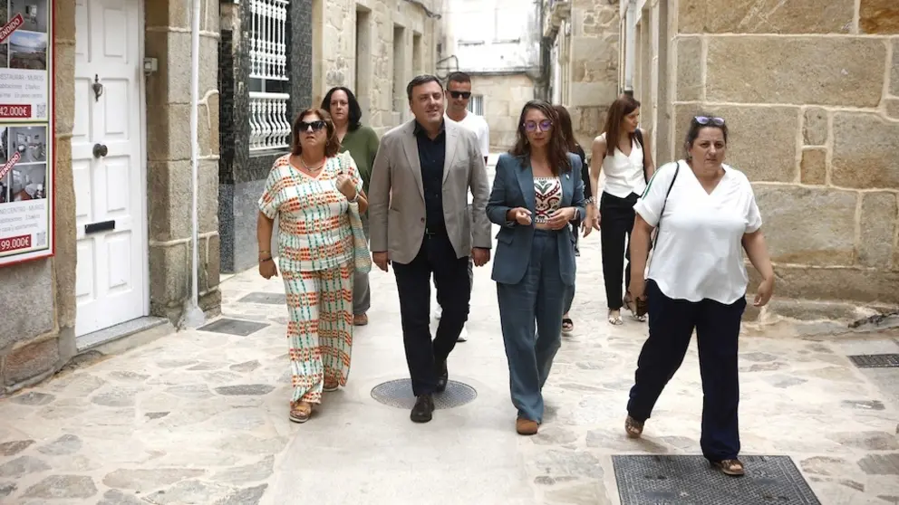 Visita de Valentin Gonzalez Formoso a Muros
