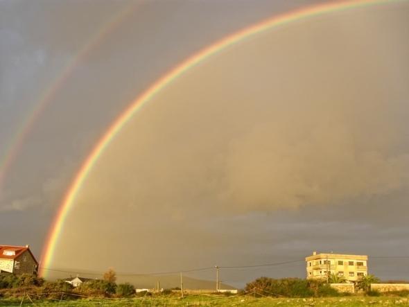 Dobre arco da vella, separando o novo do vello - Foto- Xusto Gomez