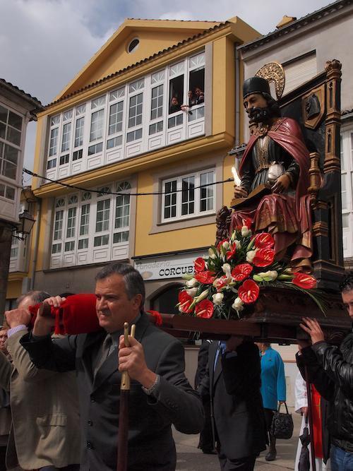 San-Marcos-ao-seu-paso-por-diante-de-Galinus