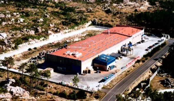 Imaxe aerea da fabrica de Conservas Carnota