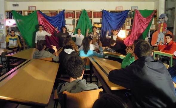 Actuacion-do-Grupo-de-Animacion-a-Lectura-grupo-Secundaria-Escola-de-Teatro-Municipal-de-Laxe Actuacion-do-Grupo-de-Animacion-a-Lectura-grupo-Secundaria-Escola-de-Teatro-Municipal-de-Laxe
