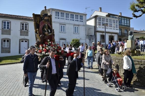 Procesion de San Marcos polas ruas de Corcubion-Foto- Jorge parri 2 Procesion de San Marcos polas ruas de Corcubion-Foto- JOrge Parri