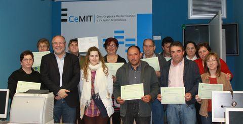 vimianzo diplomas inform Novos diplomados en informática no Concello de Vimianzo
