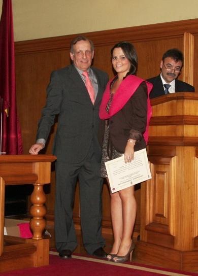 Jose A Lopez e Marita Guerra-Foto-Domingo Guerra Os muradáns José A. López e Marita Guerra no acto de licenciatura de Odontoloxía-Foto-Domingo Guerra