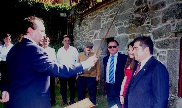 Rafael Lema bencedindo ao patrono Jose Manuerl Pato e a madrina da Faguia de Carnes Rafael Lema bencedindo ao patrono Jose Manuerl Pato e a madrina da Faguia de Carnes