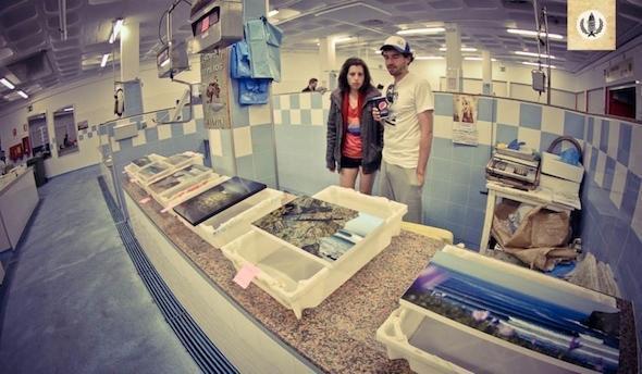 A pescaderia Fotografica cambiou peixes por fotos-Foto-Oti Fernandez A pescaderia Fotografica cambiou peixes por fotos-Foto-Oti Fernandez
