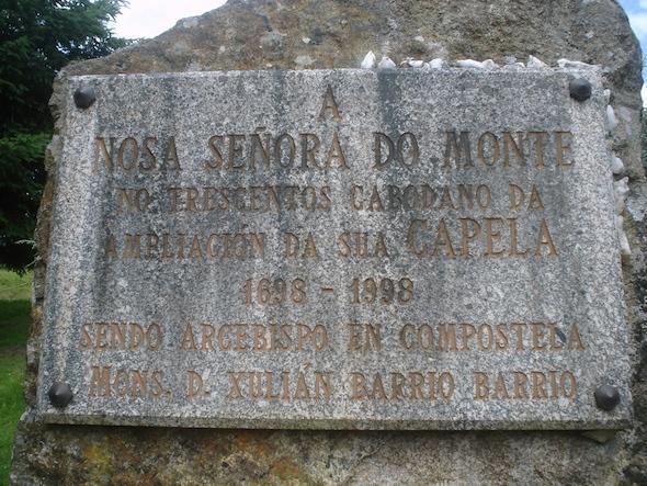 Placa polos 300 anos da reforma da Capela da Romaxe de Coiro Placa polos 300 anos da reforma da Capela da Romaxe de Coiro