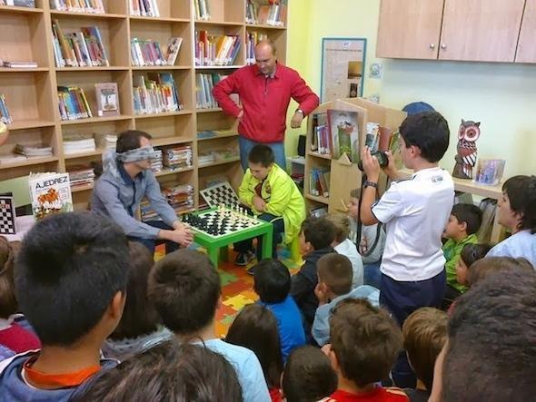 O Xadrez chegou a escola dos Muinhos O Xadrez chegou a escola dos Muinhos
