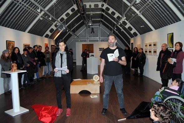 Paco Souto e Rosalia Fdez Rial na inauguracion da mostra Miradas 2 de Carballo Paco Souto e Rosalia Fdez Rial na inauguracion da mostra Miradas 2 de Carballo