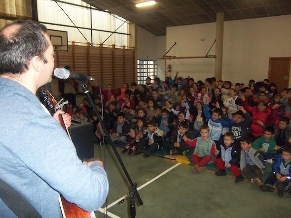 Pablo-Diaz-cos-peques-de-Zas Pablo-Diaz-cos-peques-de-Zas