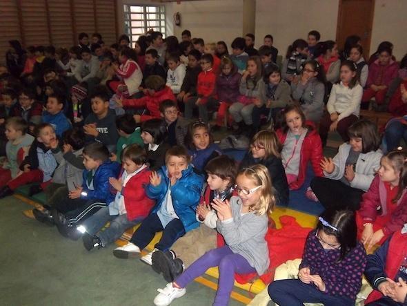 Peques-de-Zas-disfrutando-da-musica-tradicional Peques-de-Zas-disfrutando-da-musica-tradicional