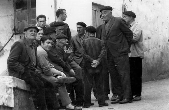 Marineiros de Malpica no 1966-Foto de Foto Blanco recuperada por Adrian Abella Marineiros de Malpica no 1966-Foto de Foto Blanco recuperada por Adrian Abella