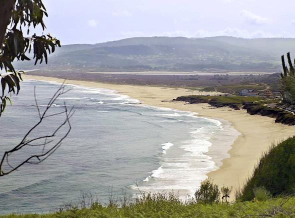 Praias de Razo e Baldaio ao fondo-Foto-Turgalicia Praias de Razo e Baldaio ao fondo-Foto-Turgalicia