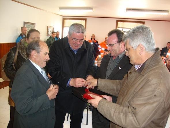 Concelleiros de Malpica peleando por homenaxear ao Arranchado Concelleiros de Malpica peleando por homenaxear ao Arranchado