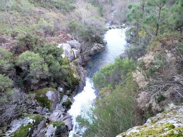 Cascada do Vinculado-Logoso-Dumbria-Foto-Modesto Garcia copia Cascada do Vinculado-Logoso-Dumbria-Foto-Modesto Garcia copia