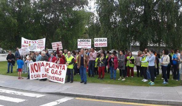 Manifetsacion en Compostela contra a Planta de Gas de santa Comba Manifetsacion en Compostela contra a Planta de Gas de santa Comba