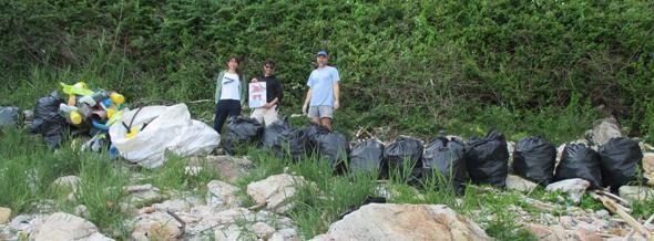 Garbage Warrios con 550 kilos de lixo en Talon Garbage Warrios con 550 kilos de lixo en Talon