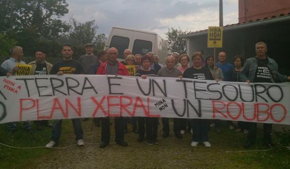 Vecinos de Corcoesto rexeitan o PXOM de Cabana Vecinos de Corcoesto rexeitan o PXOM de Cabana