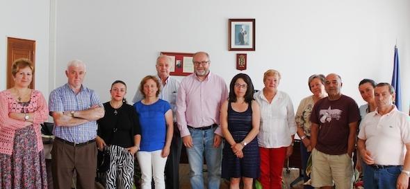 Artesans que mantenen vivo o Castelo de Vimianzo co alcalde Artesans que mantenen vivo o Castelo de Vimianzo co alcalde