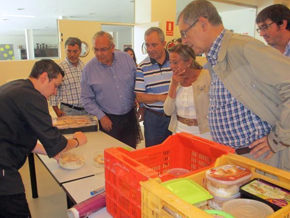 Convenio entre Caritas e Concello de Carballo Convenio entre Caritas e Concello de Carballo