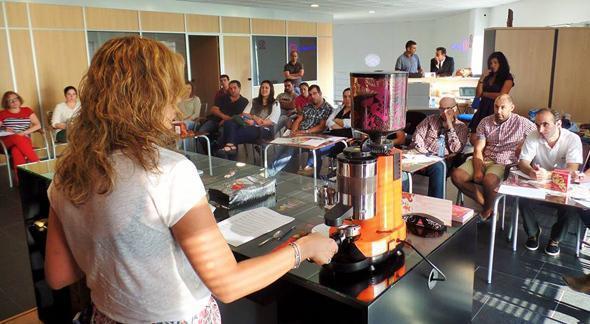 Hostaleiros de Carballo aprenderon Como facer un bo cafe Hostaleiros de Carballo aprenderon Como facer un bo cafe