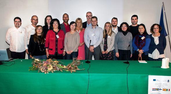 Sergio Caamano e Emilio Gonzalez representando a Camarinas no Proxecto REN Sergio Caamano e Emilio Gonzalez representando a Camarinas no Proxecto REN