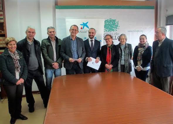 Sinatura do Convenio en Carballo entre OS LaCaixa e os entes sociais Sinatura do Convenio en Carballo entre OS LaCaixa e os entes sociais