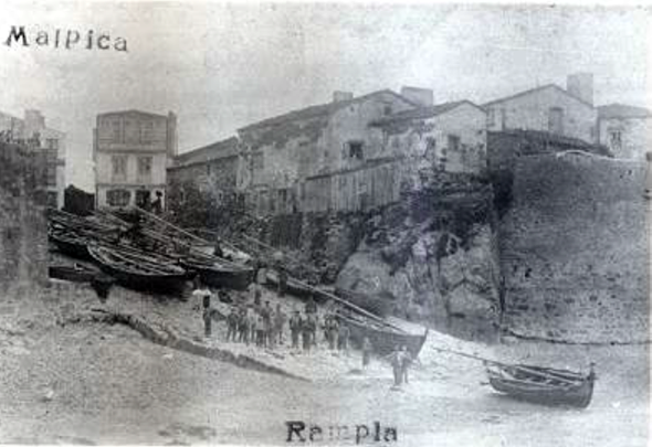 A Ribeira A Rampla O Murallon a esquerda e A Casa de Cachon ao fondo-Malpica A Ribeira A Rampla O Murallon a esquerda e A Casa de Cachon ao fondo-Malpica