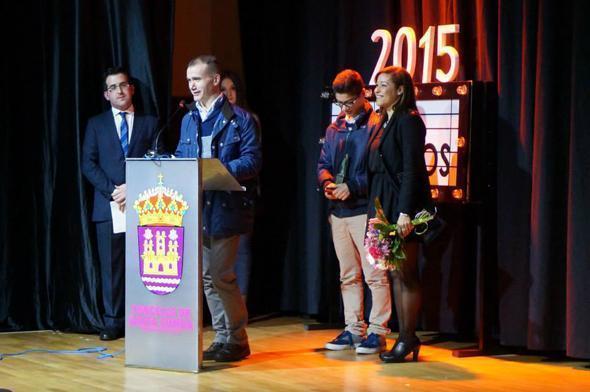 A familia Ramos Rey recollendo premio deportivo na Gala Xalleiros A familia Ramos Rey recollendo premio deportivo na Gala Xalleiros