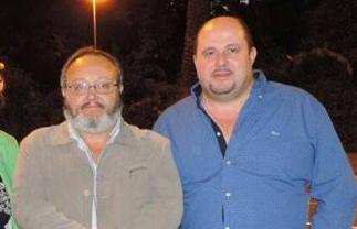 O candidato de CG Cee co seu companeiro Xan Garcia O candidato de Converxencia Galega Cee, Álvaro Fernández Durán, co seu compañeiro de Fisterra Xan García