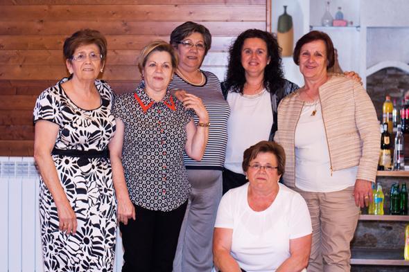 Homenaxe as cocineiras do CEIP Eduardo Pondal 7 Unha fermosa Homenaxe ás cociñeiras do CEIP Eduardo Pondal