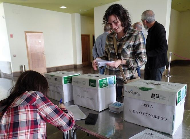 A Pontecesa Lucia Vecino votou para a eleccion da cabeza de NOS