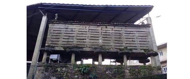 Horreo con proteccion en Muxia-Foto-Carme Toba Trillo 2