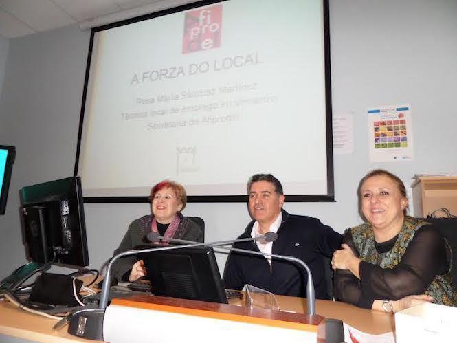 Presentacion da exposicion a Forza do Local en Santa Comba