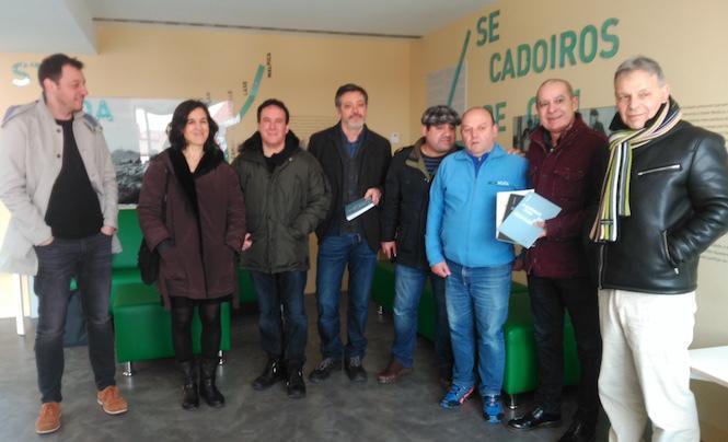 Visita da Deputación ao albergue Bela Muxía