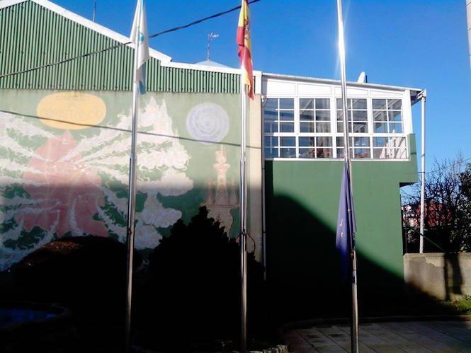 Coristanco tamen baixa a bandeira europea