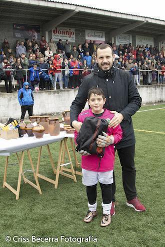 Iker Arán (Xallas FC), mellor porteiro alevín