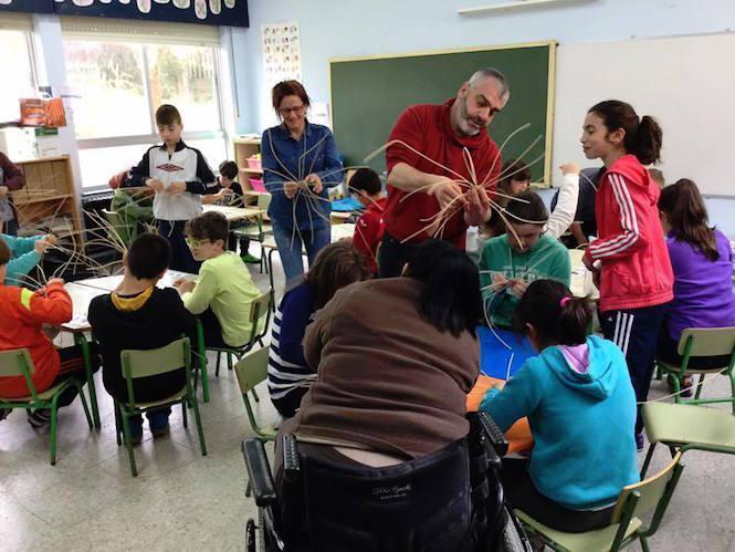 Taller de Cesteria na Semana Medieval do CEIP de Esteiro