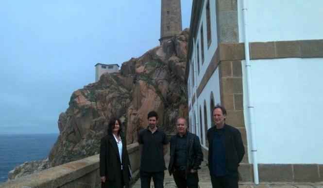 Creus e Carrasco coa Deputacion no Cabo Vilan