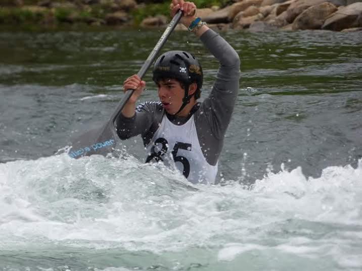 O padaxeiro Jorge Quintans acadou a medalla de bronce na categoría k1. Imaxe