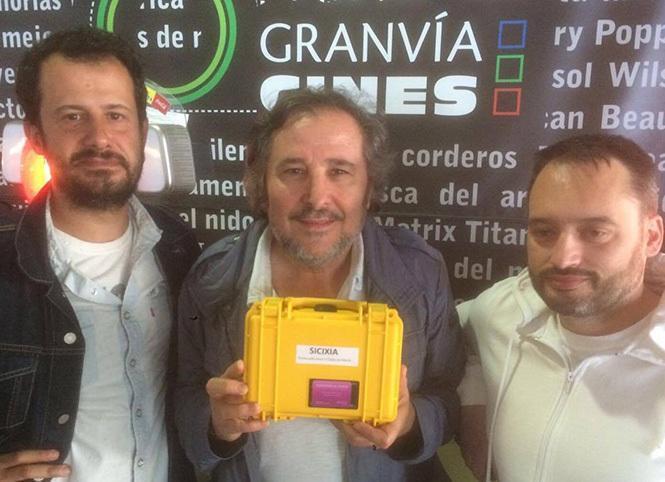 Primeria proxeccion do filme Sicixia para facer as probas de cor