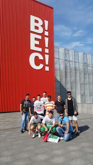 Alumnos do IES Fernando Blanco de Cee na Bienal Espanola de Maquinaria Ferramenta