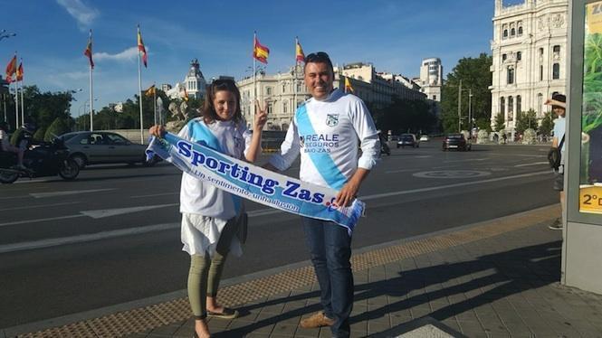 Despois de todo o ano seguindo ao equipo, o delegado e directivo Roberto Mouro tivo que celebrar o ascenso en Madrid, en non dubidou en ir a Cibeles
