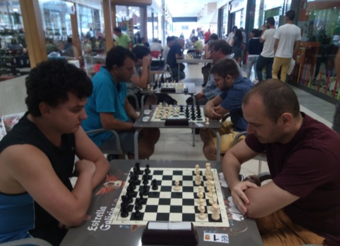 GM Lariño co MI Ernesto Fernández segundo