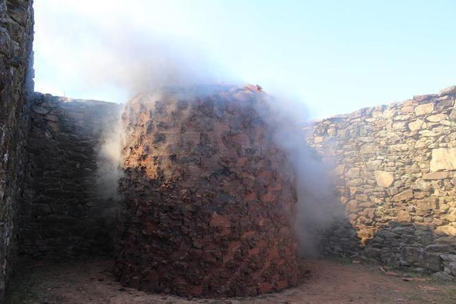 Cocedura Tradicional do Forno do Forte na Mostra de Oleria de Buno 2016 3