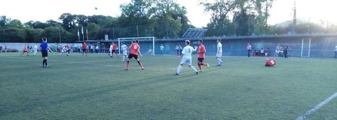 Ponteceso e Malpica xogaron un atractivo duelo no Pinguel